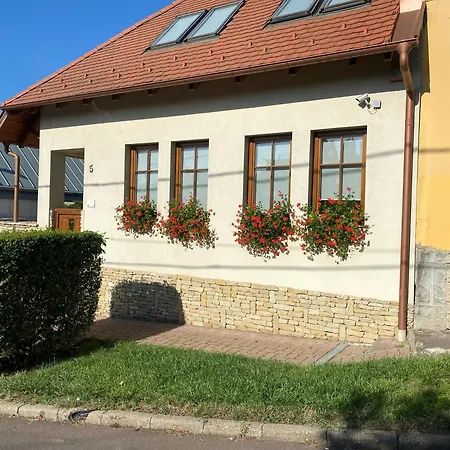 Appartement Gardonyi *